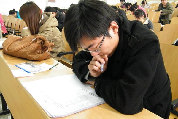 在线职业教育:国企和公务员是主力军